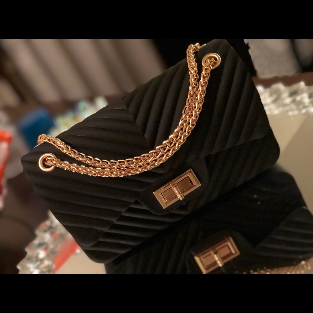 Black & gold crossbody purse